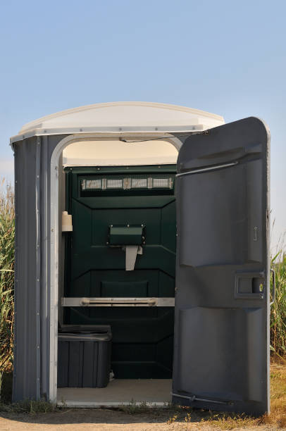 Best Portable restroom trailer rental  in Burlington, WA